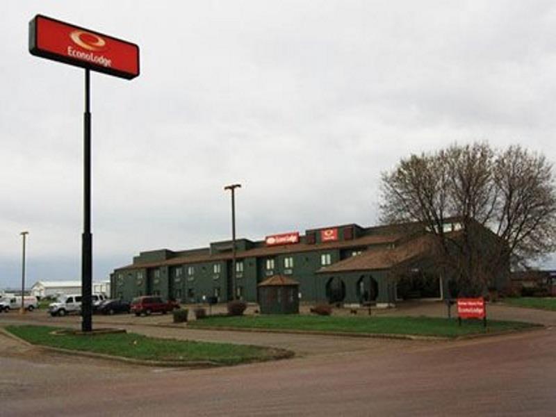 Econo Lodge Watertown Exterior photo